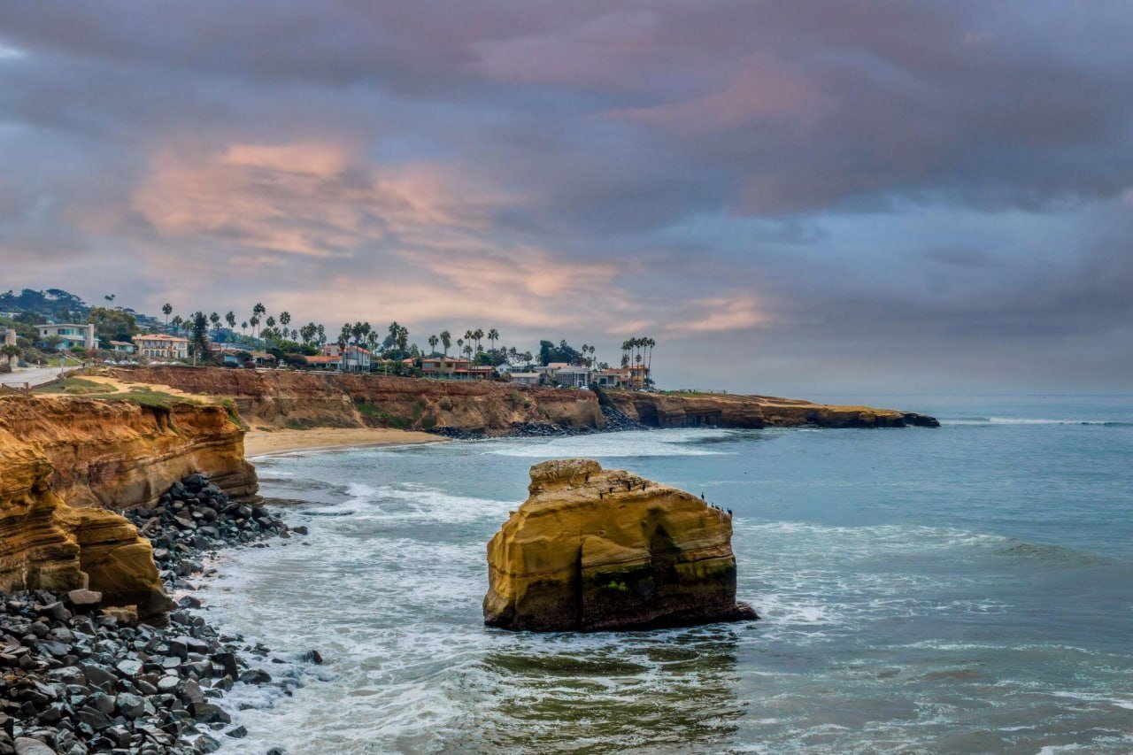 Sunset Cliffs panoramic view at dusk in San Diego.